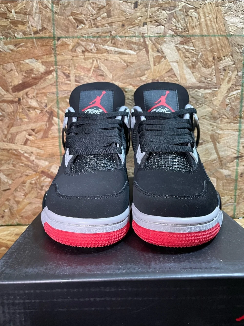 Air Jordan 4 Retro Bred